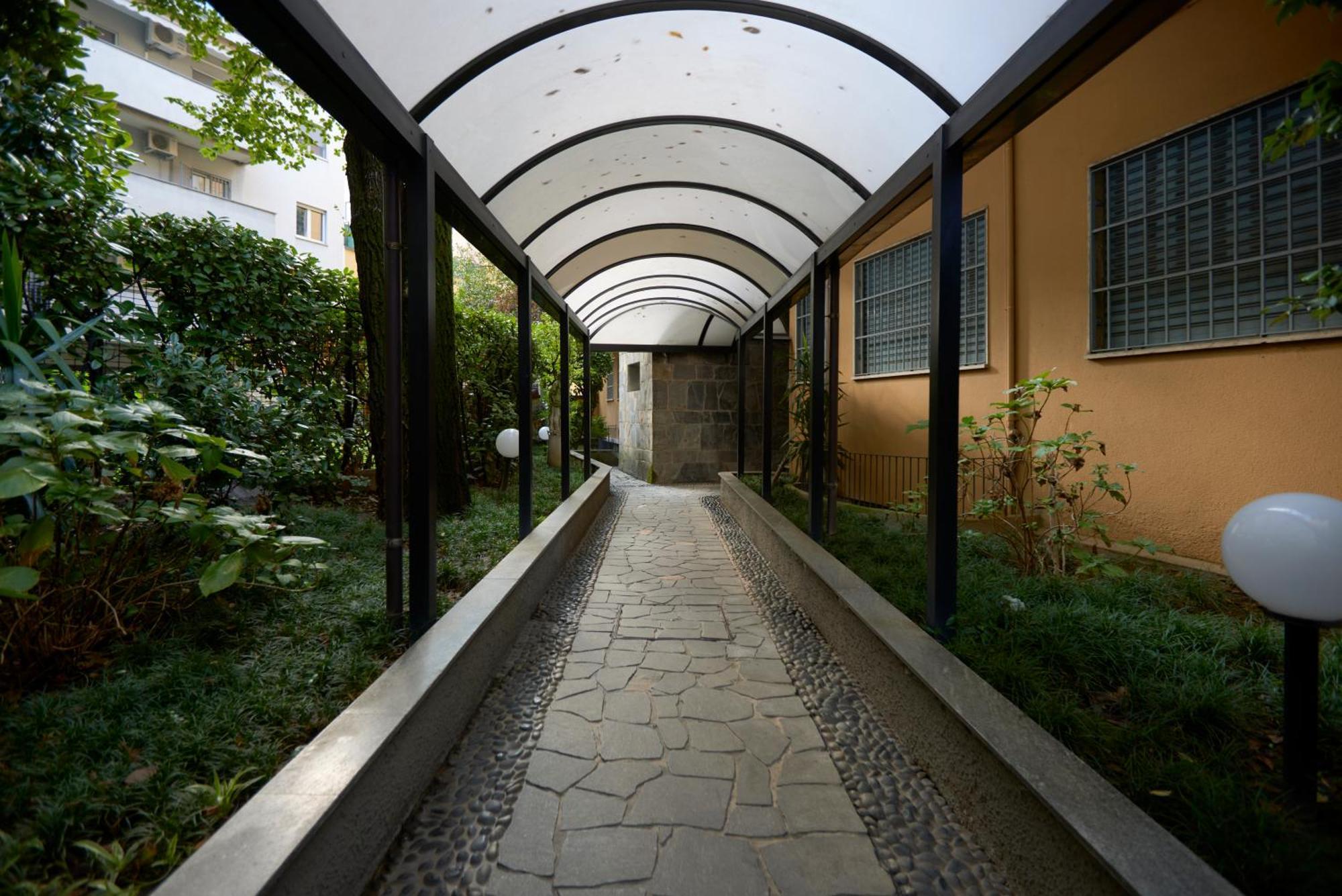 Garibaldi Oasis Retreat - Awesome Location In The Modern * Milaan